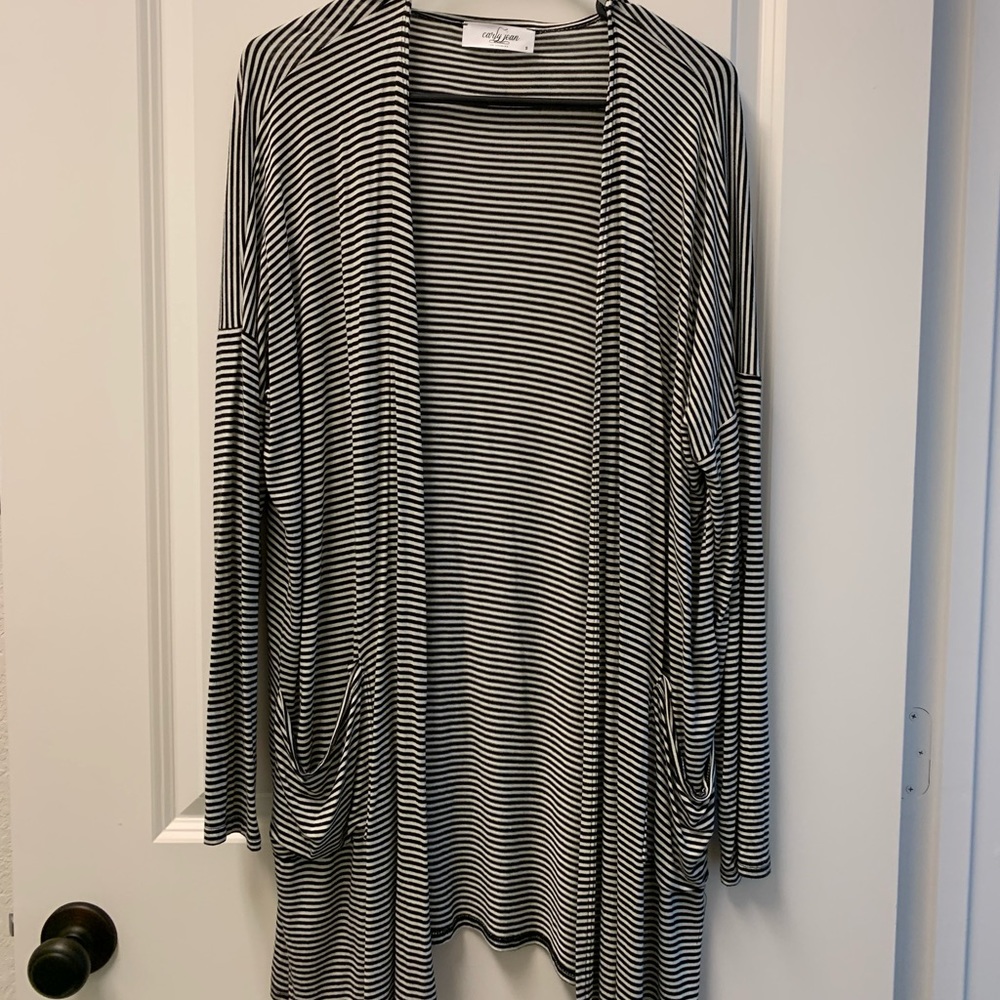 Carly Jean Los Angeles Basic Cardigan SZ Small - Black stripes